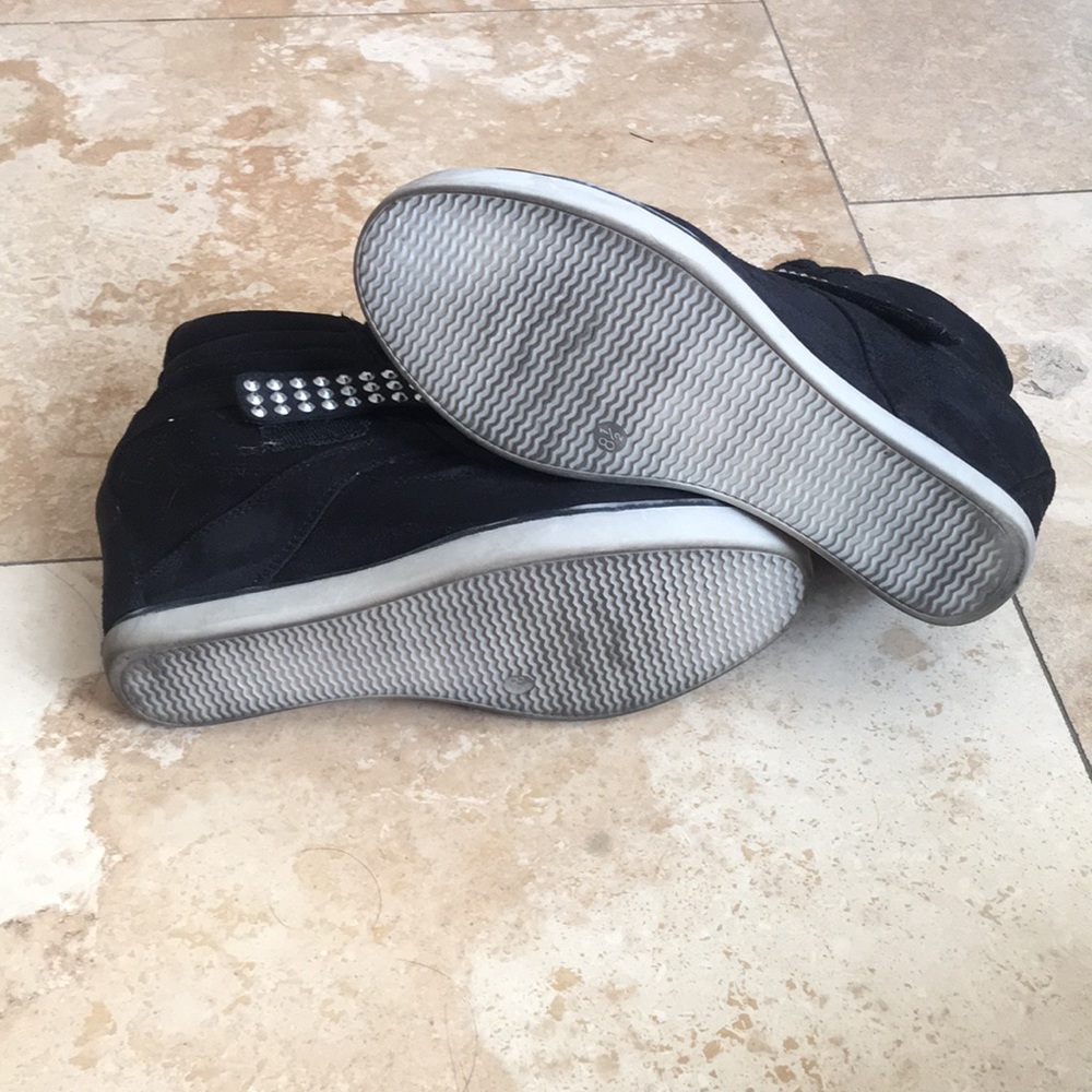 Wedges - Picture 4 of 5